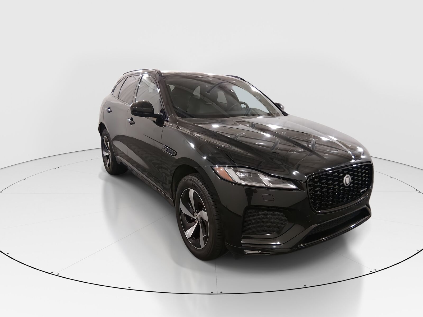 2025 JAGUAR F-Pace