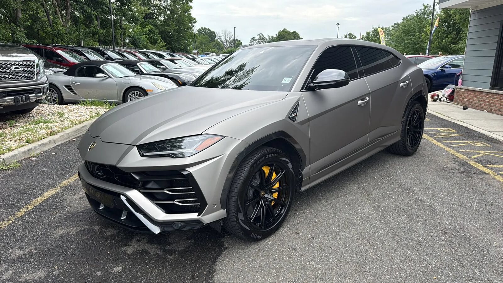 2019 LAMBORGHINI URUS
