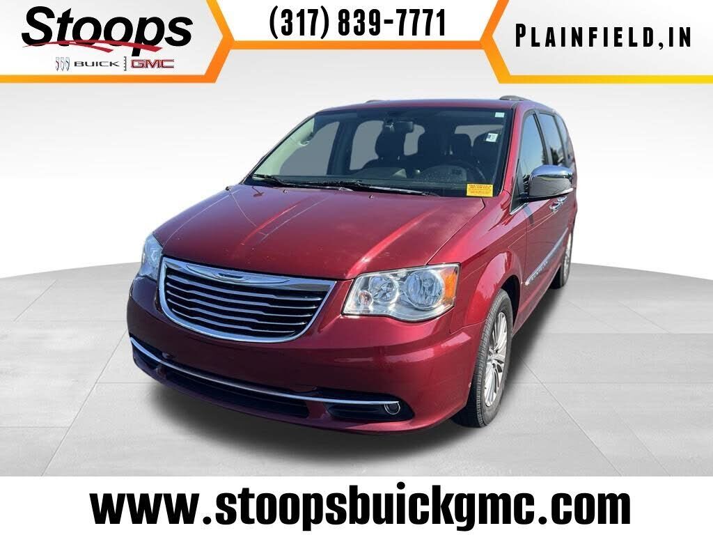 2016 CHRYSLER Town and Country