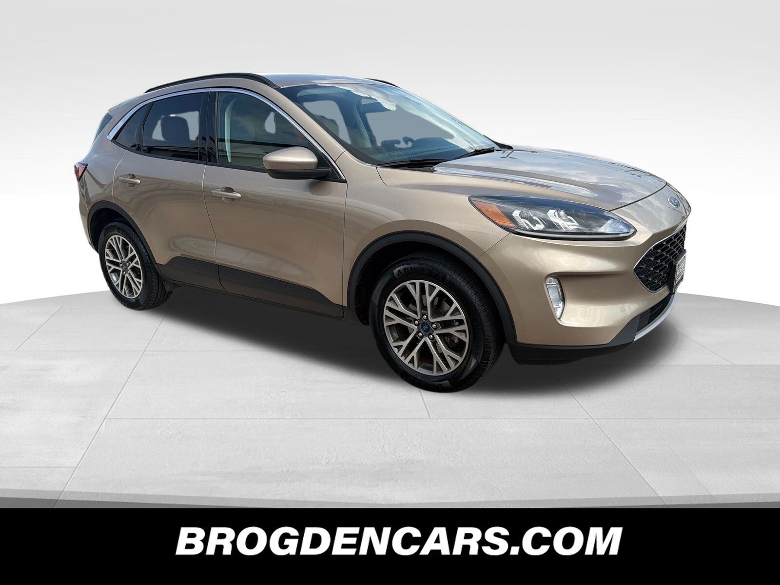 2021 FORD Escape