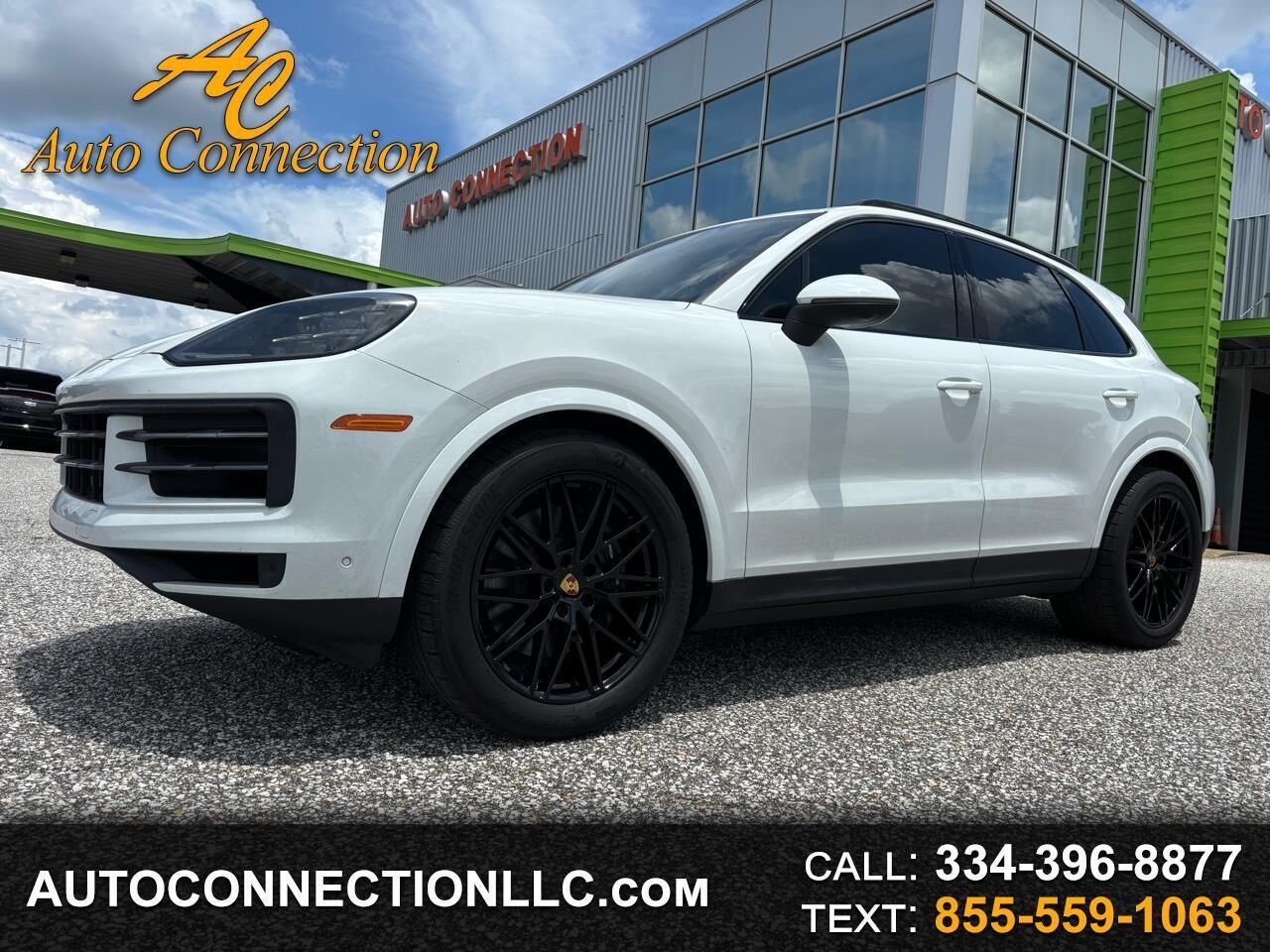 2024 PORSCHE Cayenne