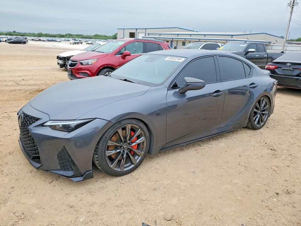 2021 LEXUS IS