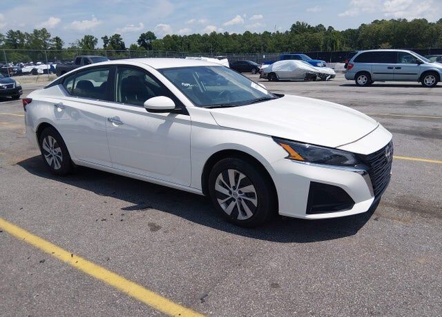 2024 NISSAN Altima