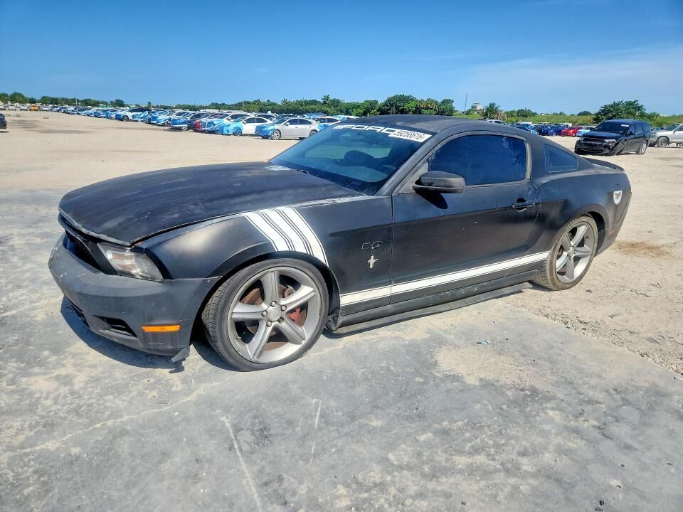 2010 FORD Mustang