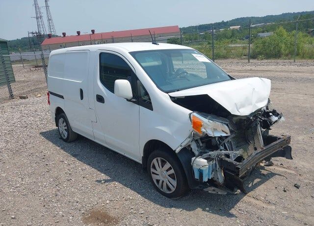 2014 NISSAN NV200