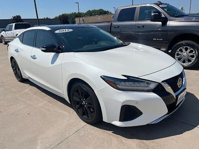 2019 NISSAN Maxima