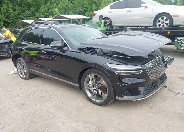 2025 GENESIS GV70