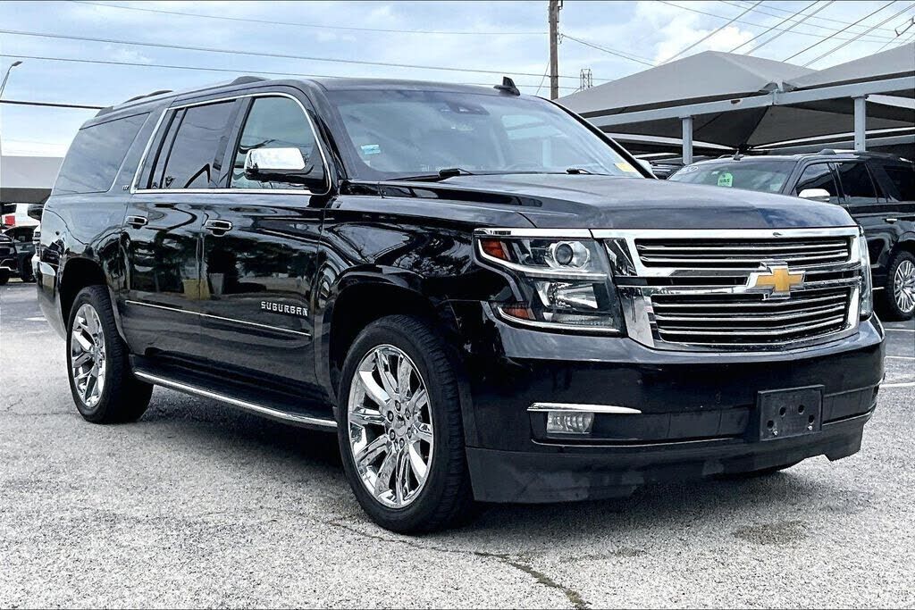 2016 CHEVROLET Suburban