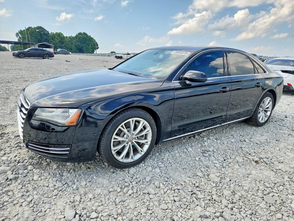 2011 AUDI A8