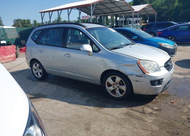 2008 KIA Rondo