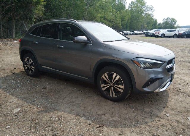 2024 MERCEDES-BENZ GLA-Class
