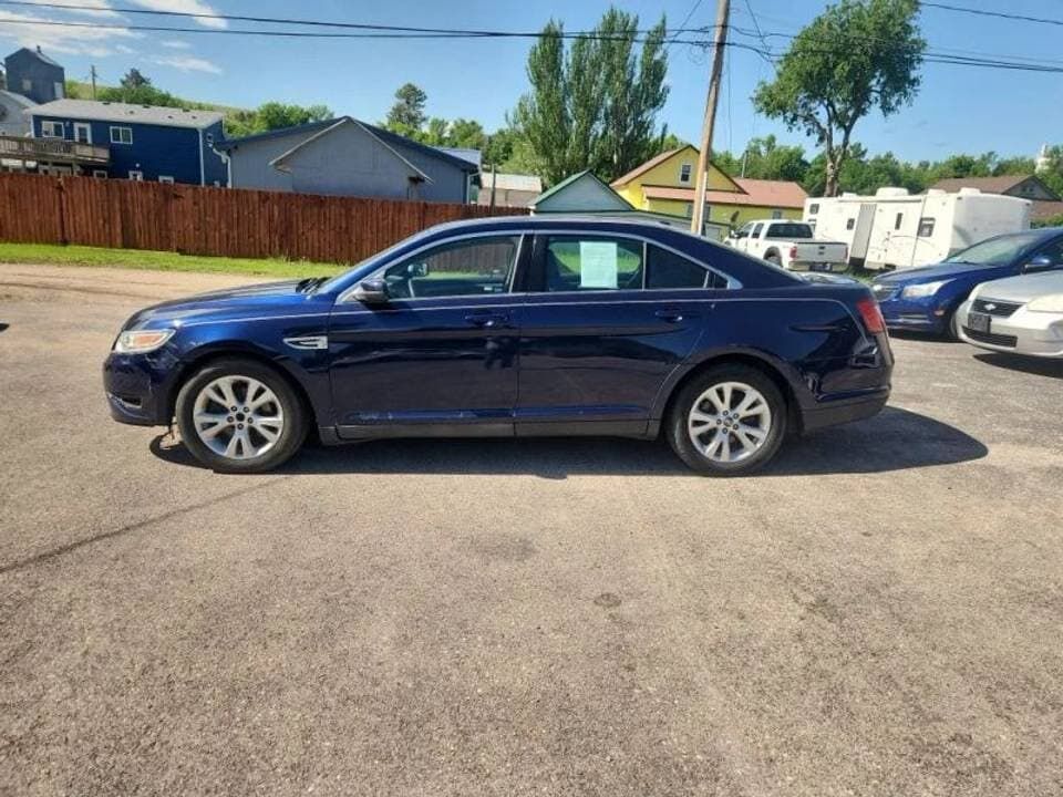2011 FORD Taurus