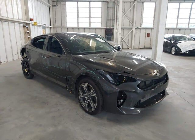 2021 KIA Stinger