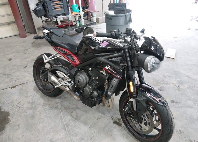 2018 TRIUMPH Street Triple