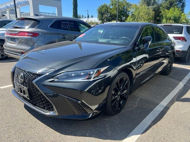 2022 LEXUS ES