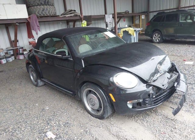2015 VOLKSWAGEN Beetle