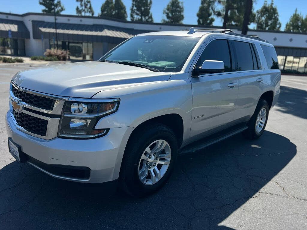 2017 CHEVROLET Tahoe