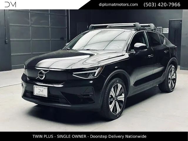 2023 VOLVO C40