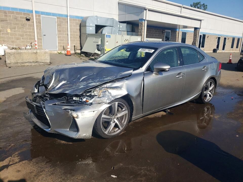 2019 LEXUS IS
