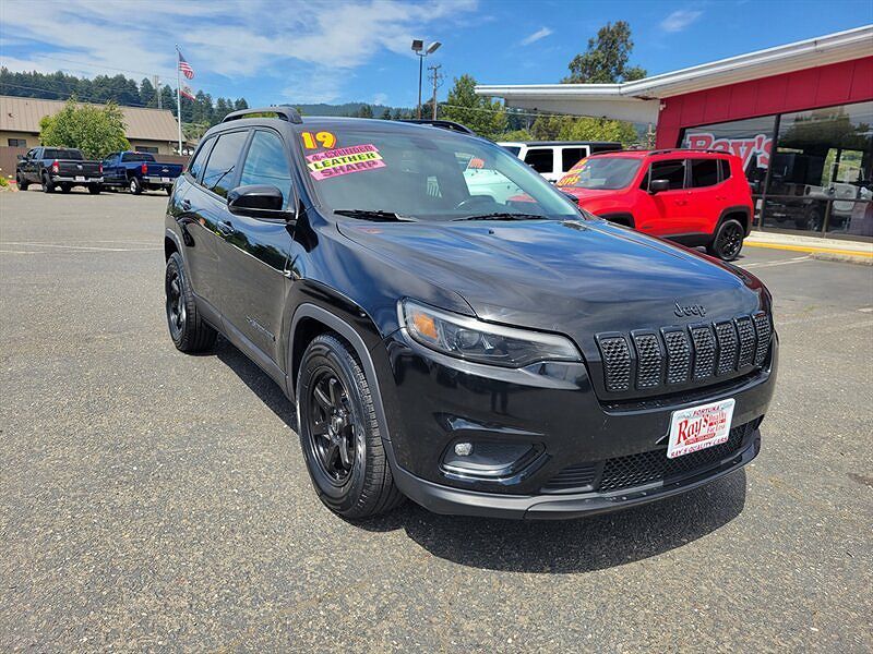 2019 JEEP Cherokee
