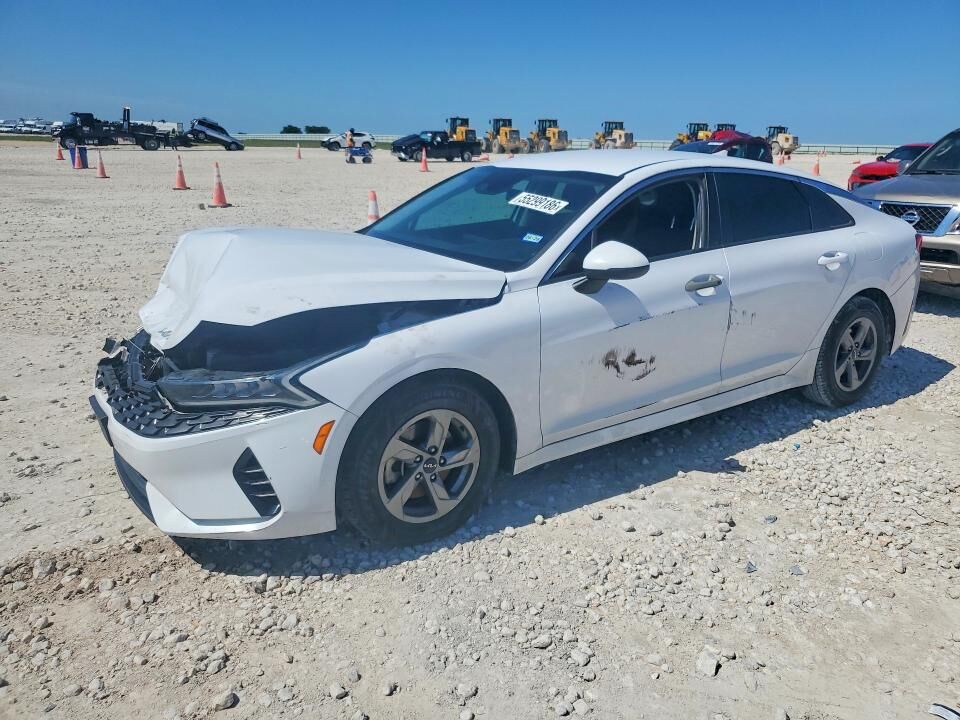 2022 KIA K5