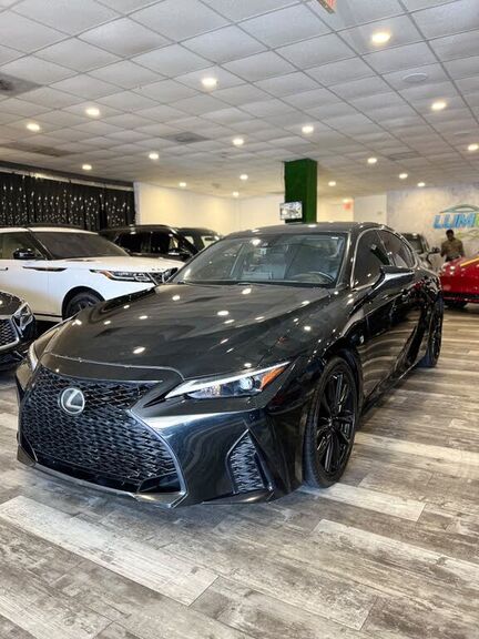 2021 LEXUS IS