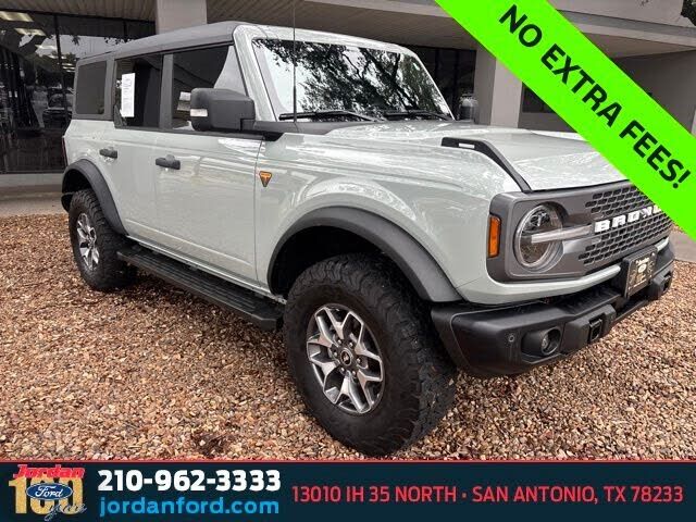 2023 FORD Bronco