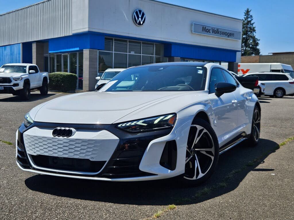 2024 AUDI e-tron GT