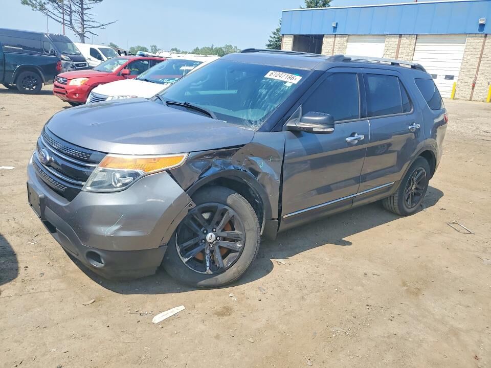 2014 FORD Explorer