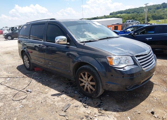 2008 CHRYSLER Town and Country
