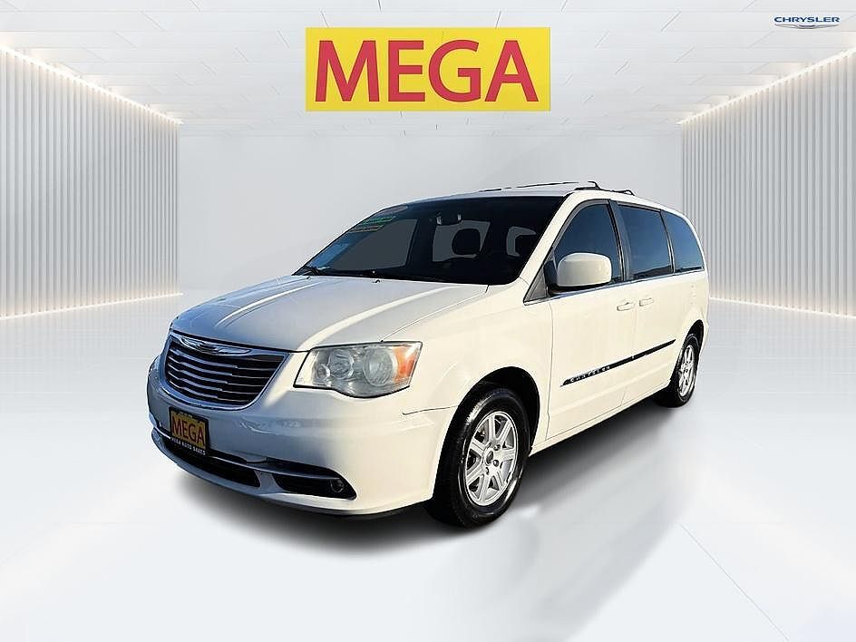 2011 CHRYSLER Town and Country