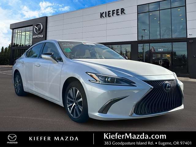 2020 LEXUS ES