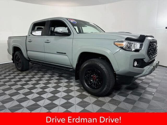 2022 TOYOTA Tacoma