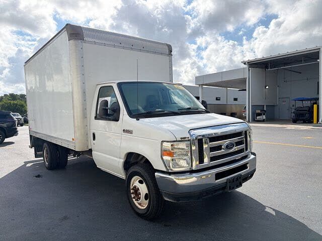 2016 FORD E-350