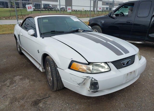 2004 FORD Mustang