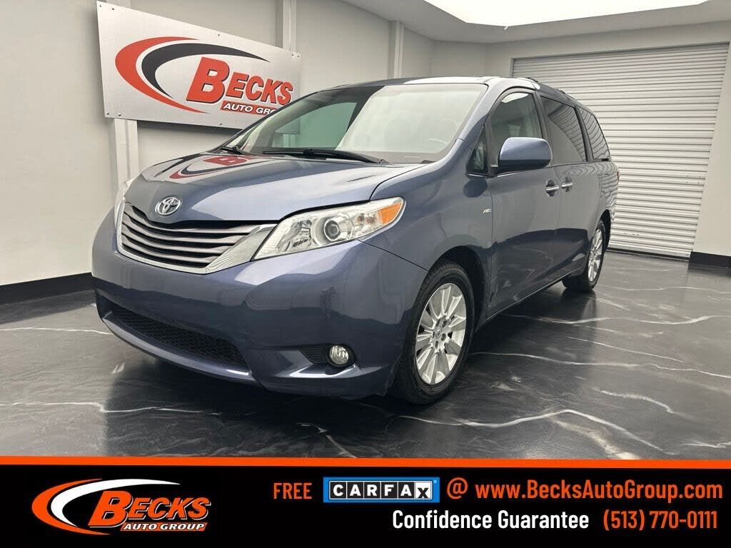 2016 TOYOTA Sienna