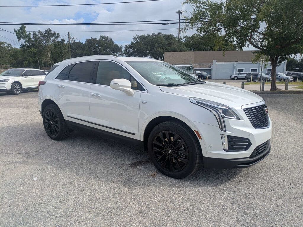 2022 CADILLAC XT5