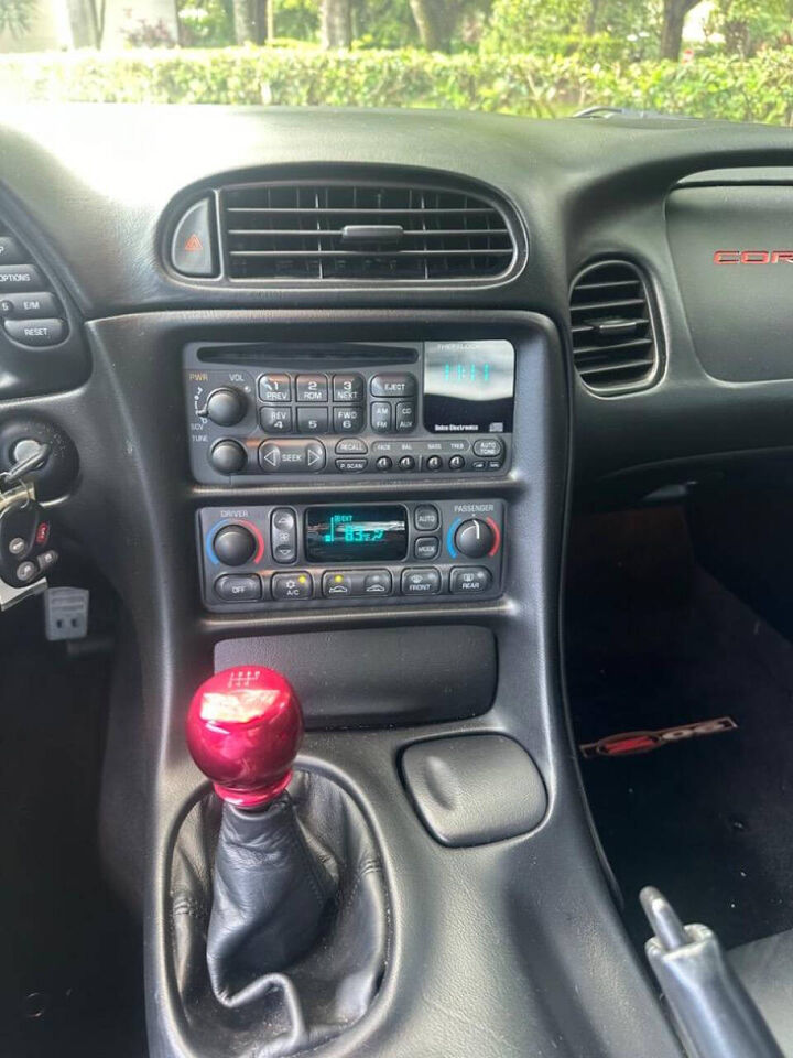 2002 CHEVROLET Corvette