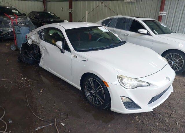 2015 TOYOTA Scion