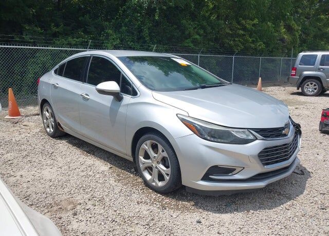 2017 CHEVROLET Cruze