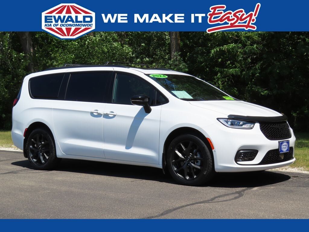 2024 CHRYSLER Pacifica