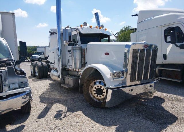 2008 PETERBILT 389