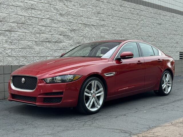 2018 JAGUAR XE