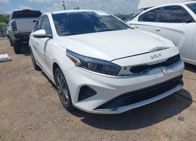 2023 KIA Forte