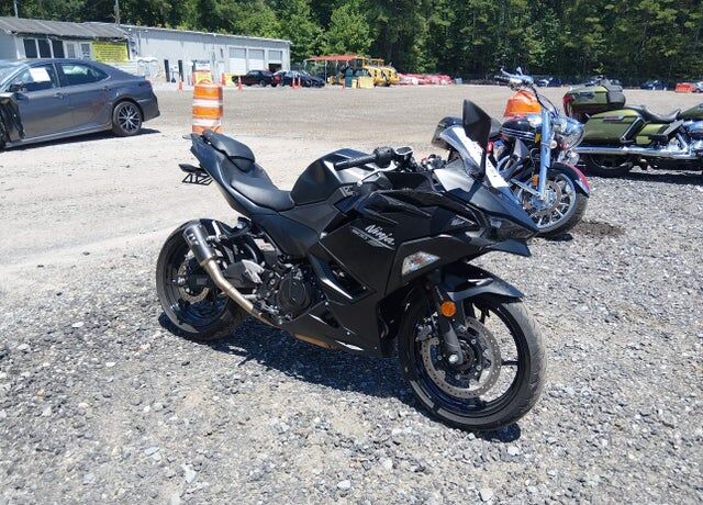 2026 KAWASAKI Ninja