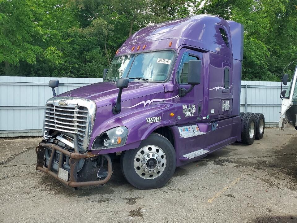2015 FREIGHTLINER Cascadia