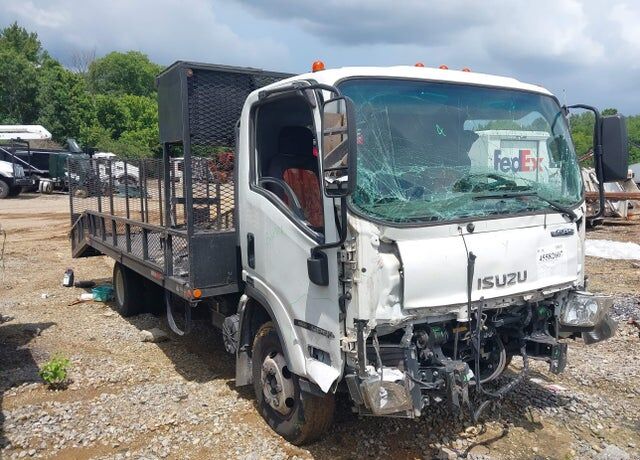 2020 ISUZU NPR