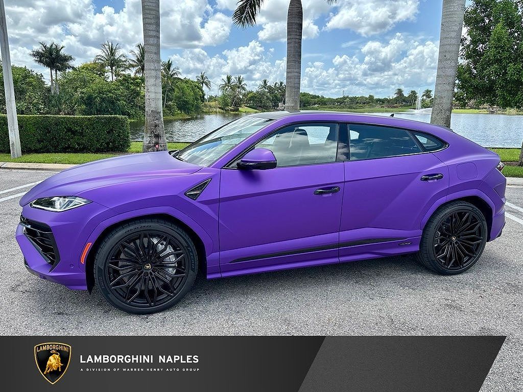 2026 LAMBORGHINI URUS