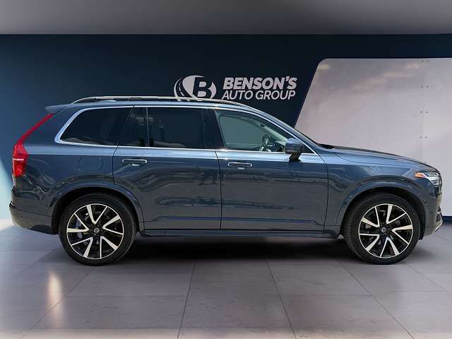 2019 VOLVO XC90