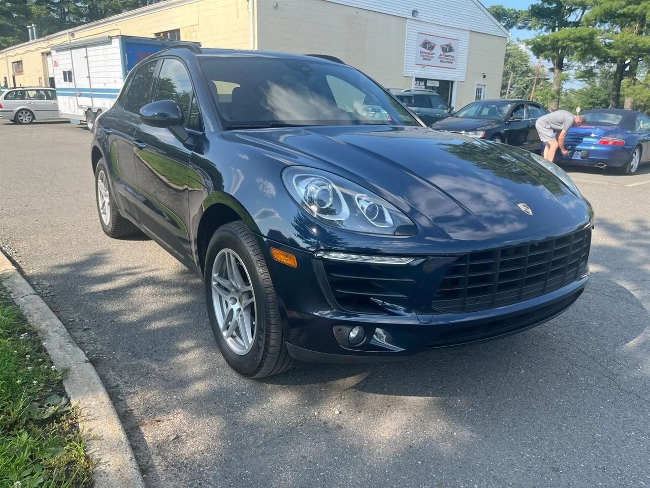 2017 PORSCHE Macan
